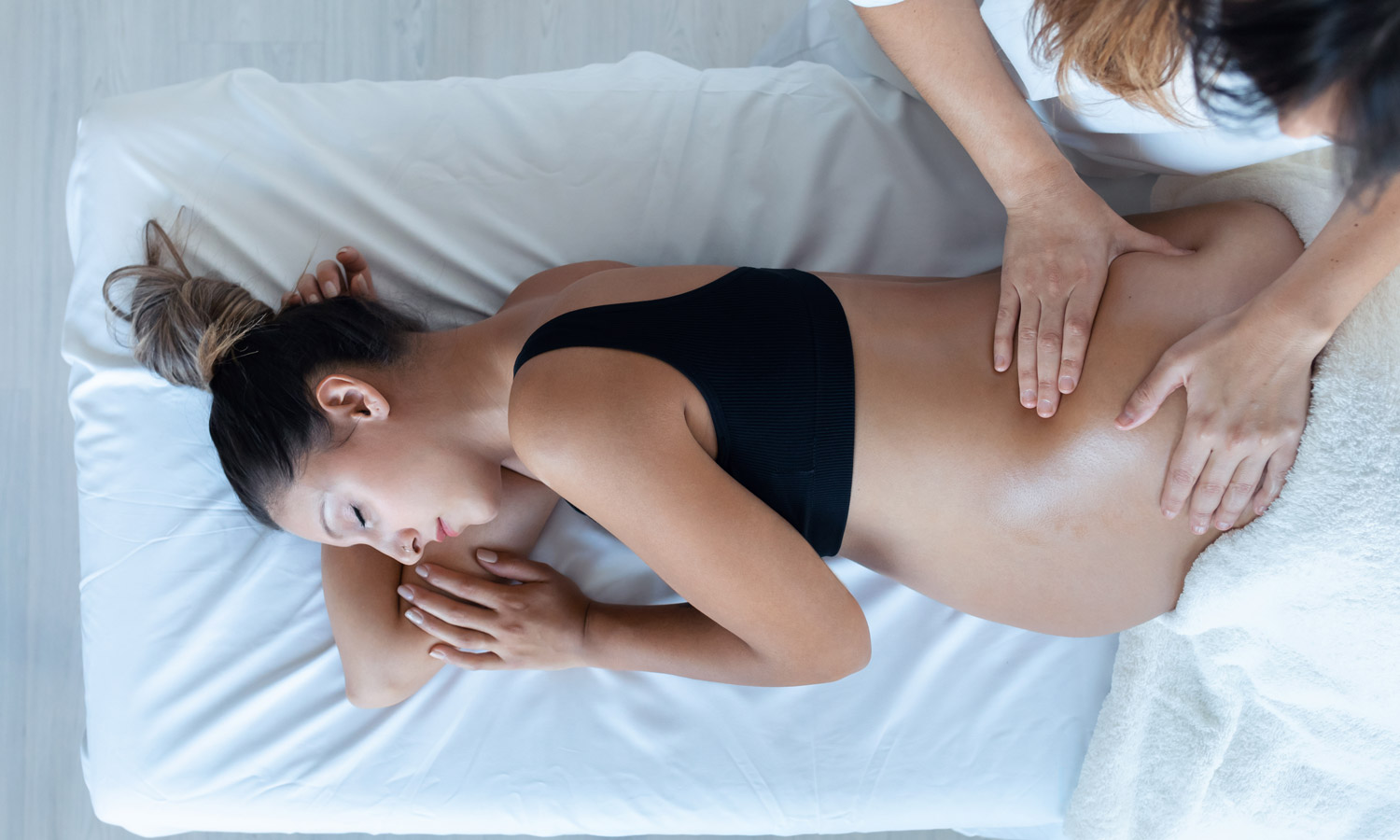 can-you-go-to-the-chiropractor-while-pregnant can you go to the chiropractor while pregnant
